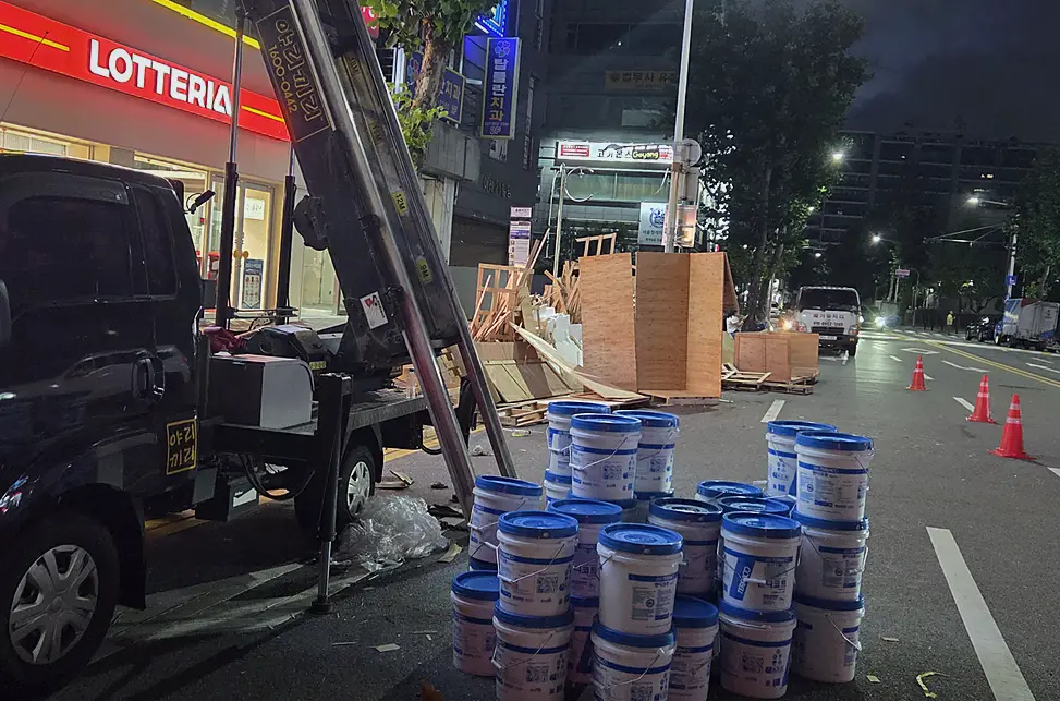 남동구 옥상 생활폐기물 진행 모습 3